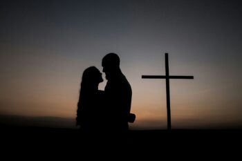 10 Coisas Importantes que Todo Casal Cristão Deveria Fazer